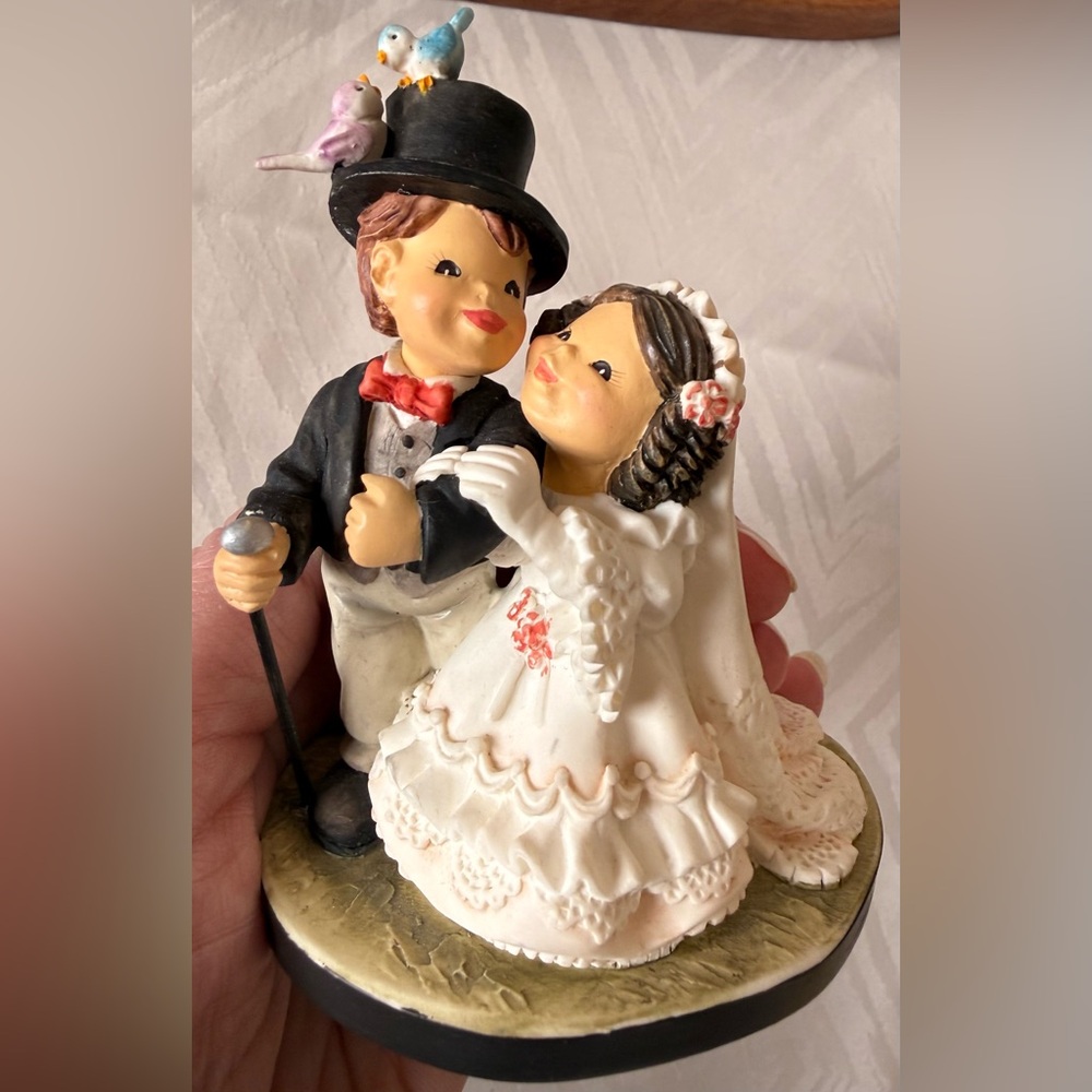 New ANRI Toriart Juan Ferrandiz Bride and Groom Cake Topper Figurine Wedding